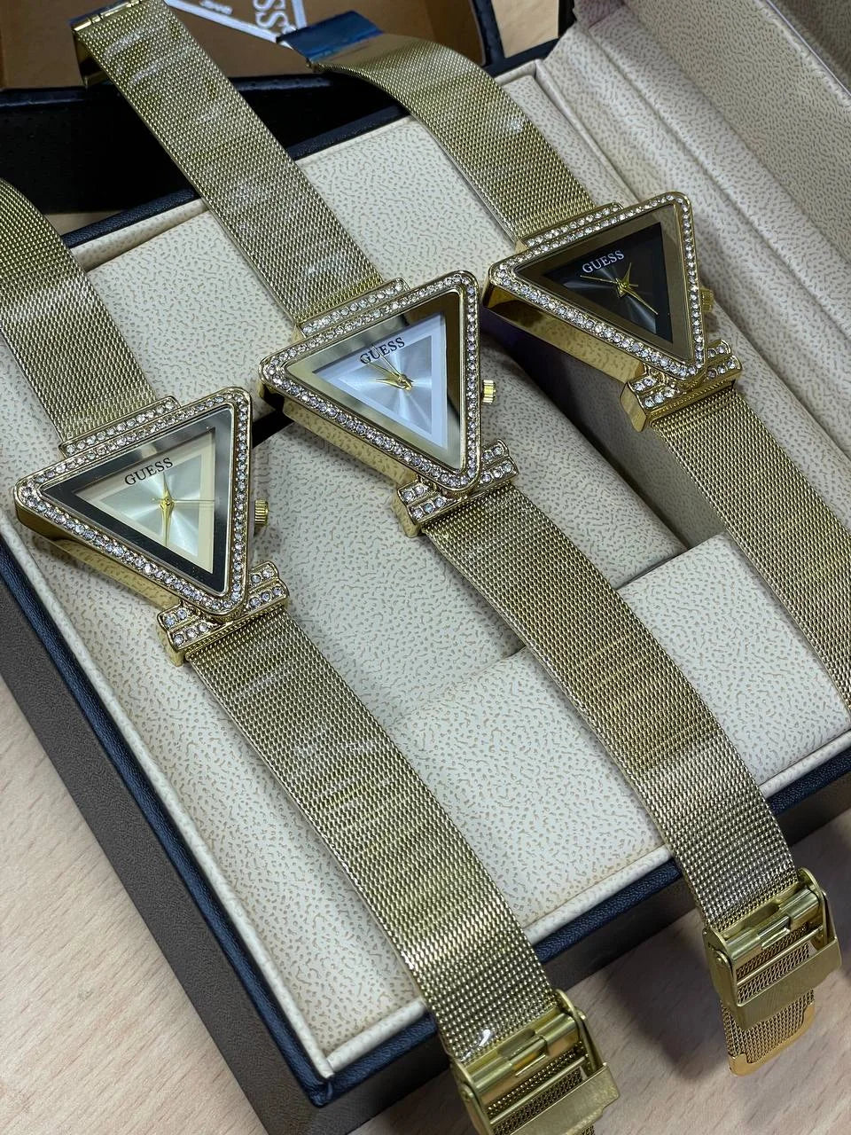Montre GUESS - MG0002