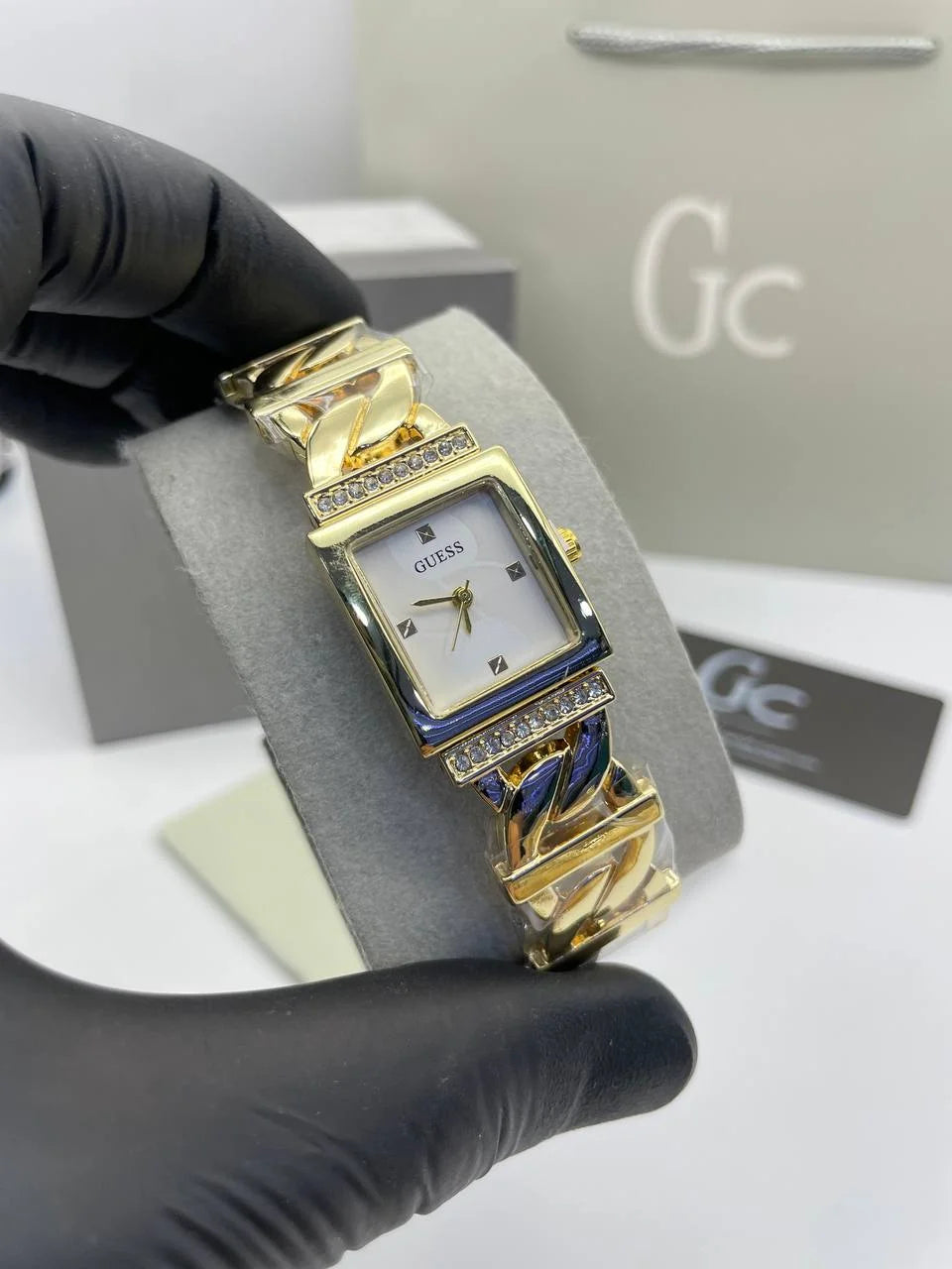 Montre GUESS - MG0011