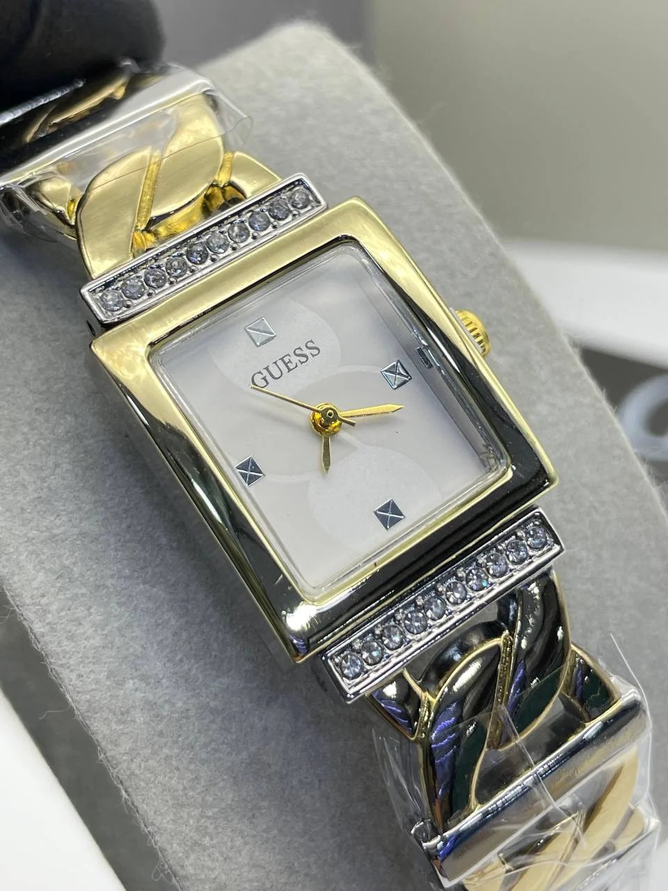 Montre GUESS - MG0013