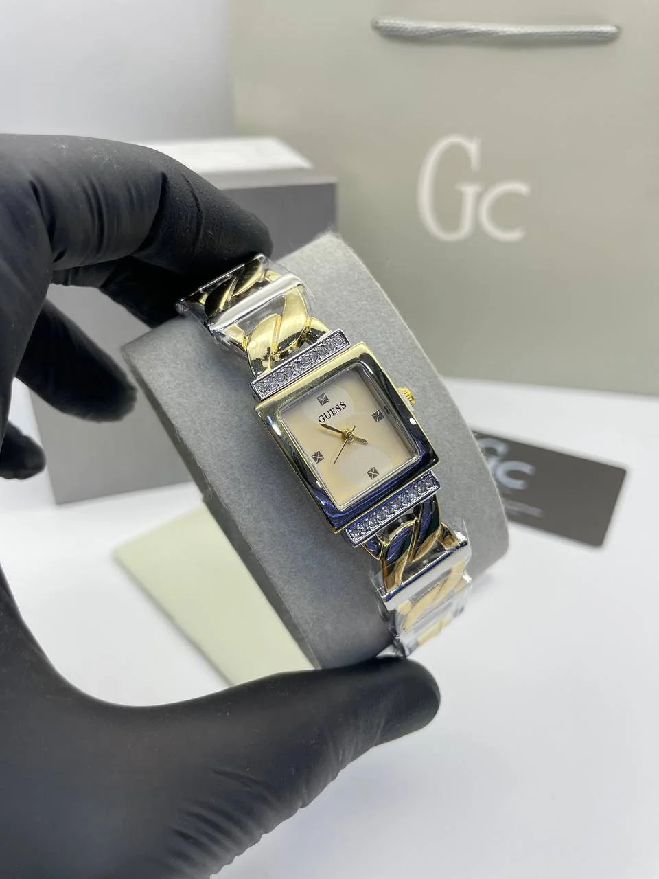 Montre GUESS - MG0012