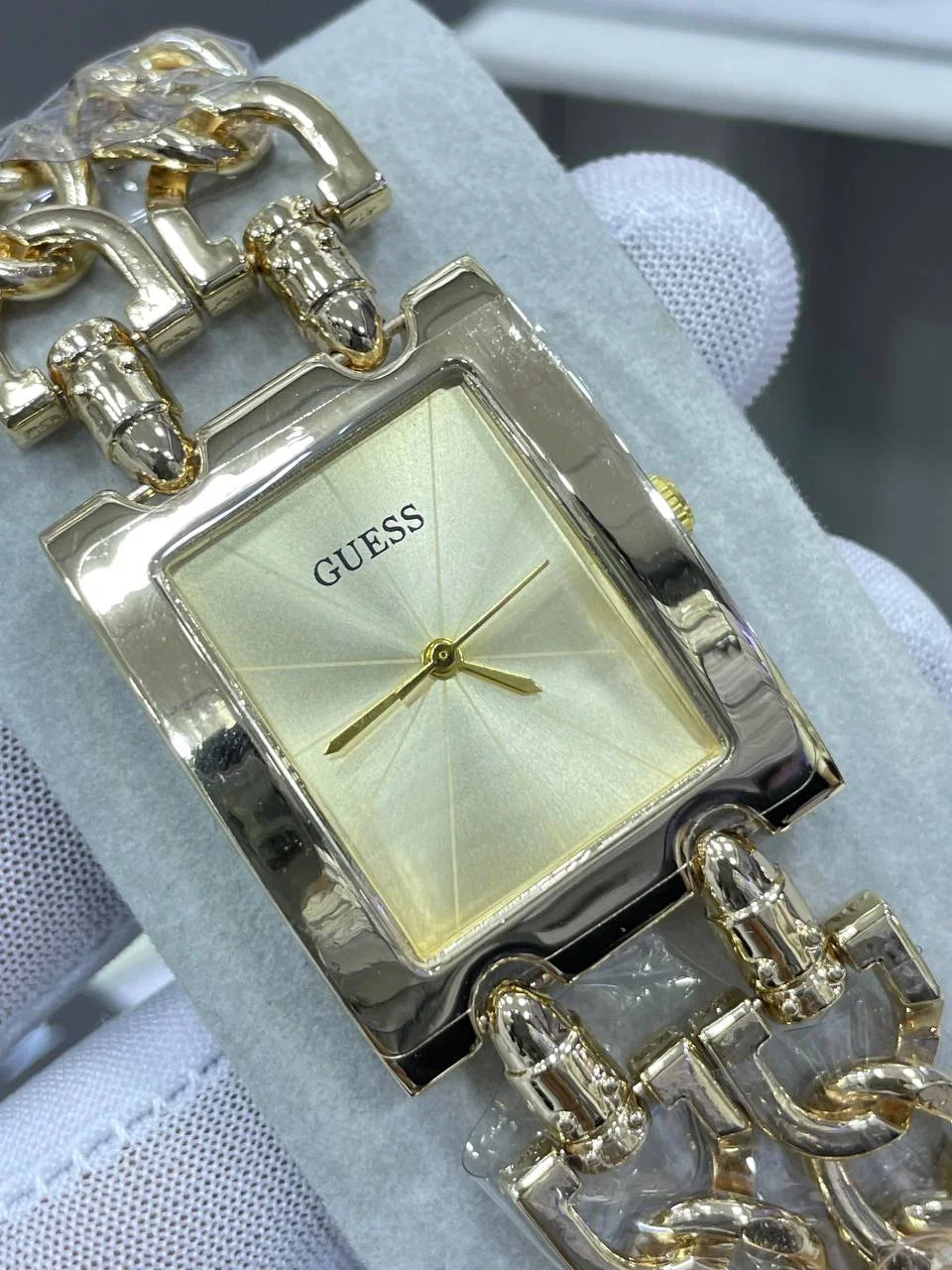 Montre GUESS - MG0008