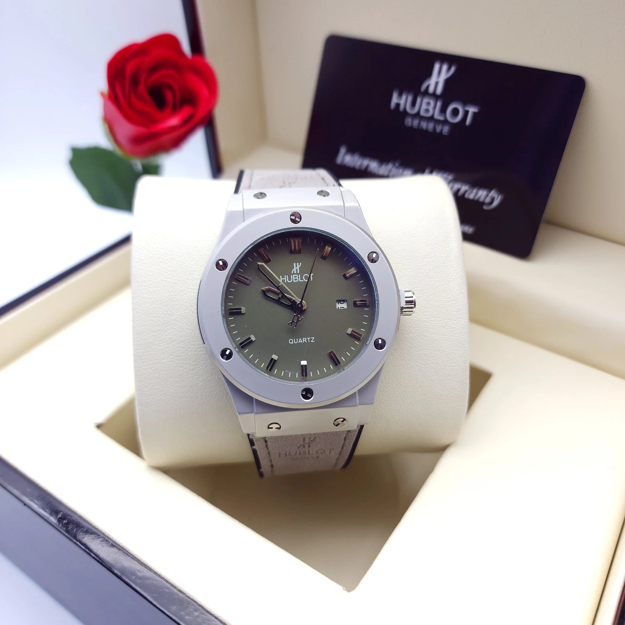 Montre Hublot Classic Fusion Homme - MH0017