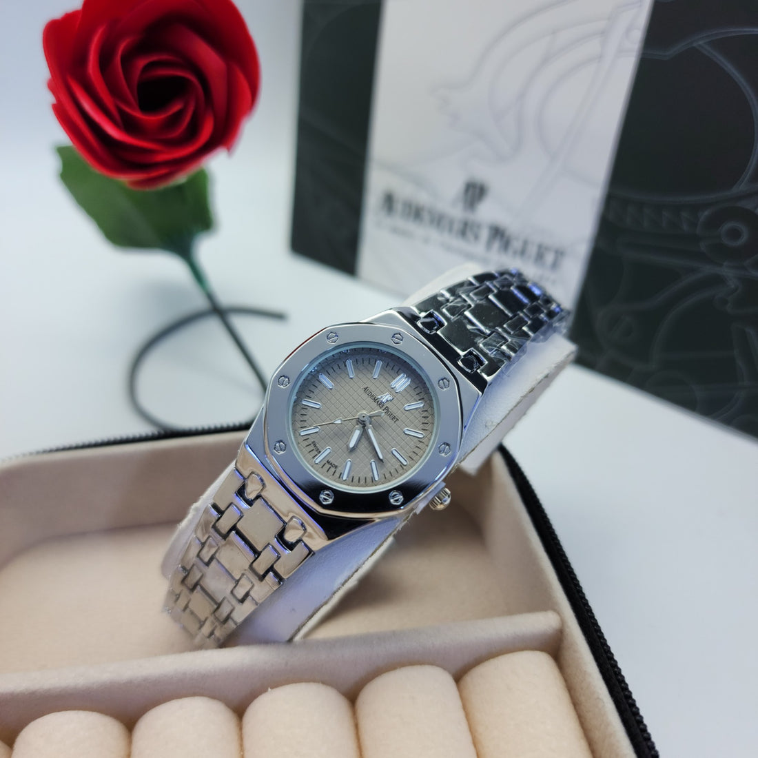 Montres Audemars Piguet : Excellence et Précision - AP0010