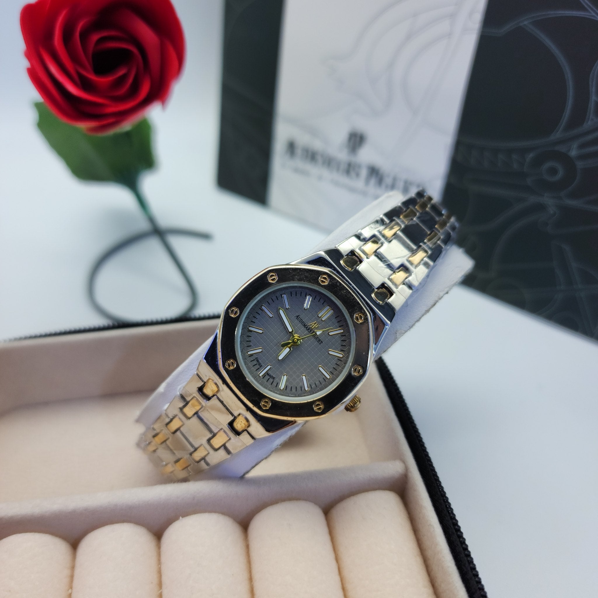 Montres Audemars Piguet : Raffinement et Modernité - AE0013